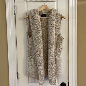 New Love Tree Womens Vest Duster Size Medium Teddy Bear Fleece Hood